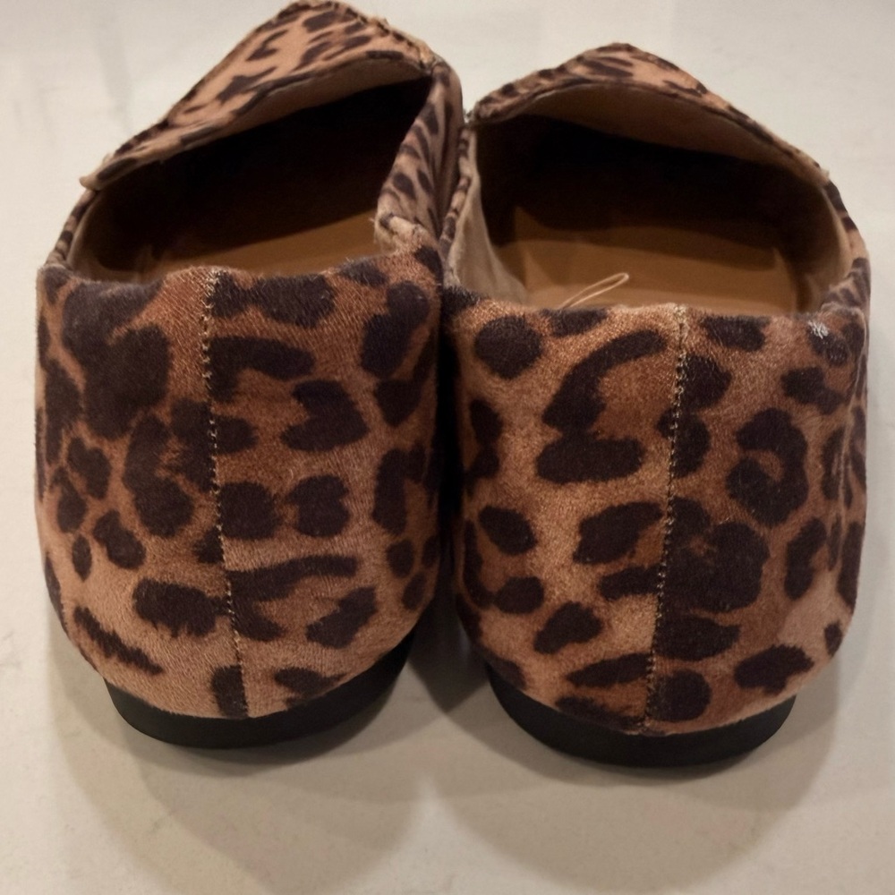 EUC - Amazon Essentials Womens Loafer Flat - Picture 5 of 6